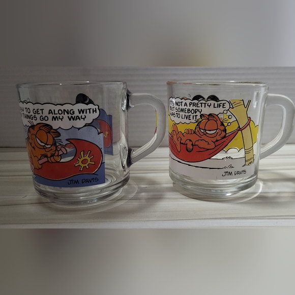 Set Of 2 Vtg Garfield Coffee Cup Tea Mug Clear Glass Odie McDonalds 78 Jim Davis - Picture 4 of 5